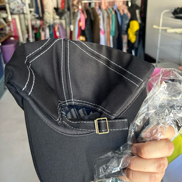 New BLACK Eagle Ball Cap - Picture 6 of 7